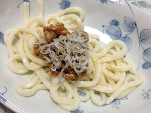 シラスと納豆の冷やしぶっかけうどん 幼児食 レシピ 作り方 By とっこ 楽天レシピ シラスと納豆の冷やしぶっかけうどん 幼児食 レシピ 作り方 By とっこ 楽天レシピ